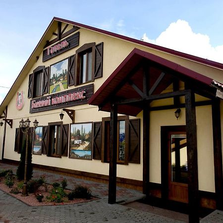 Козак Вакула Hotel Kozelets Ngoại thất bức ảnh