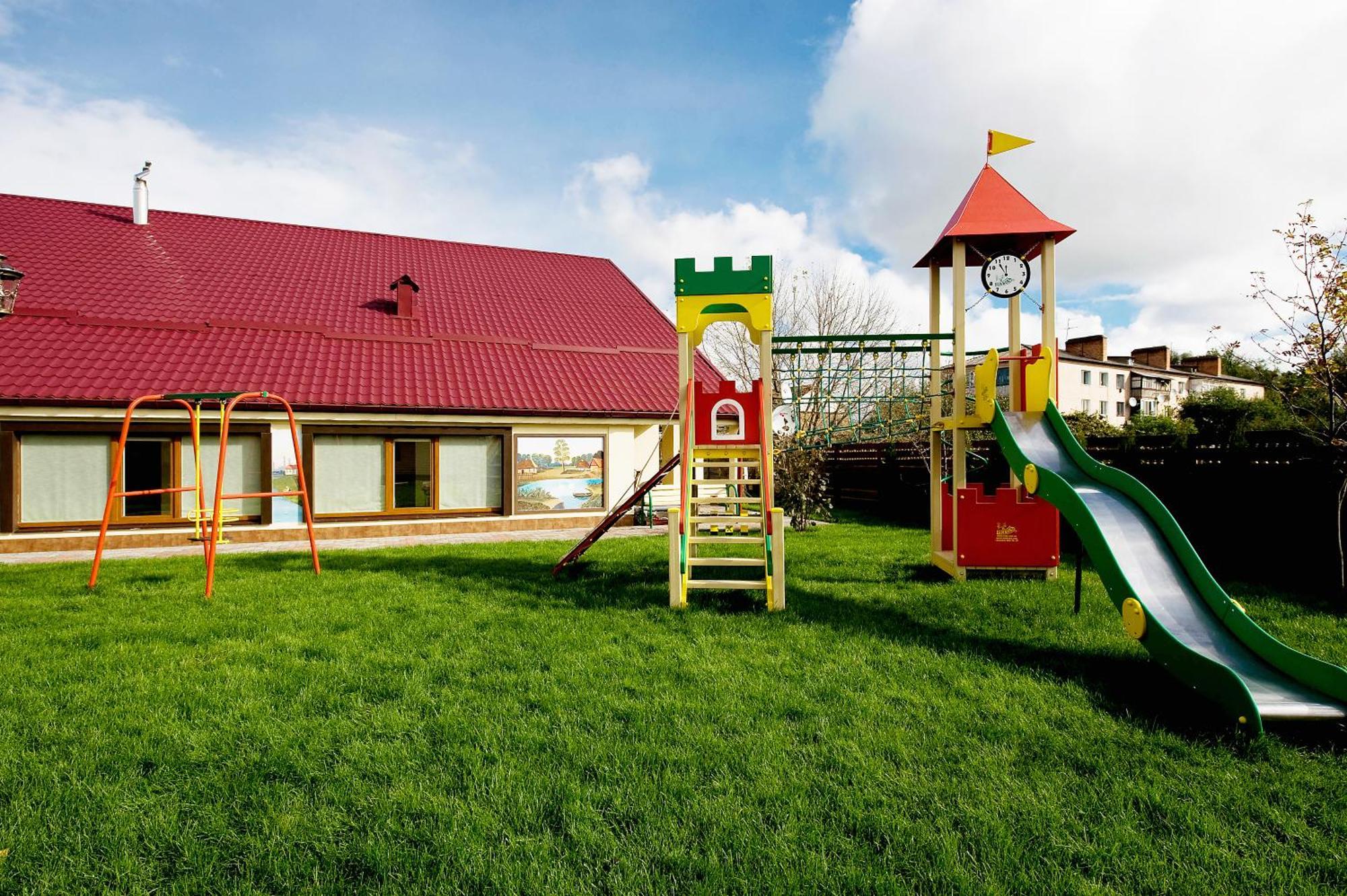 Козак Вакула Hotel Kozelets Ngoại thất bức ảnh
